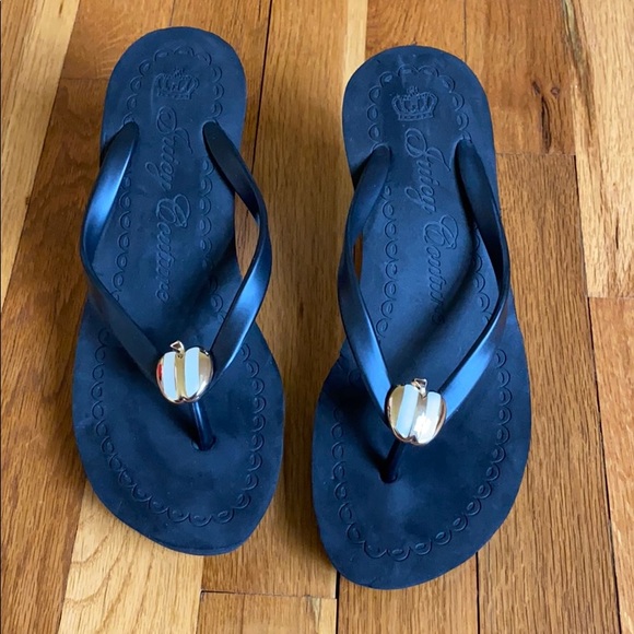 Juicy Couture Flip Flop Wedge - Picture 2 of 2
